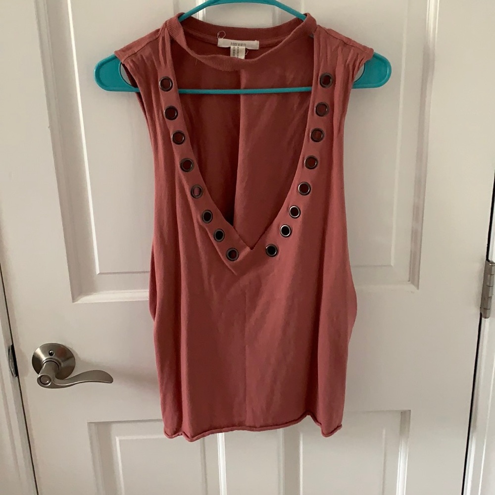 Cut out tank
